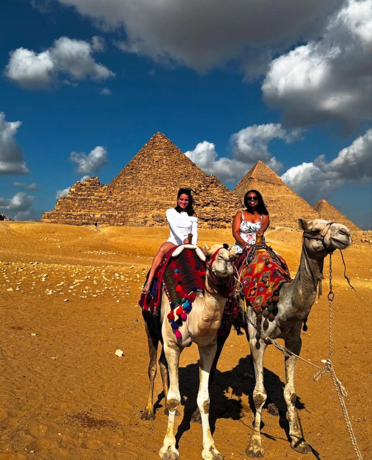 Horus Pyramids View * El Cairo